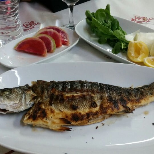 Photo taken at Akçakoca Nosta Balık Restaurant by Ayşe K. on 12/30/2014