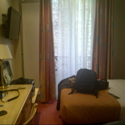 12/7/2012에 Shieda님이 Tourisme Avenue Hotel에서 찍은 사진