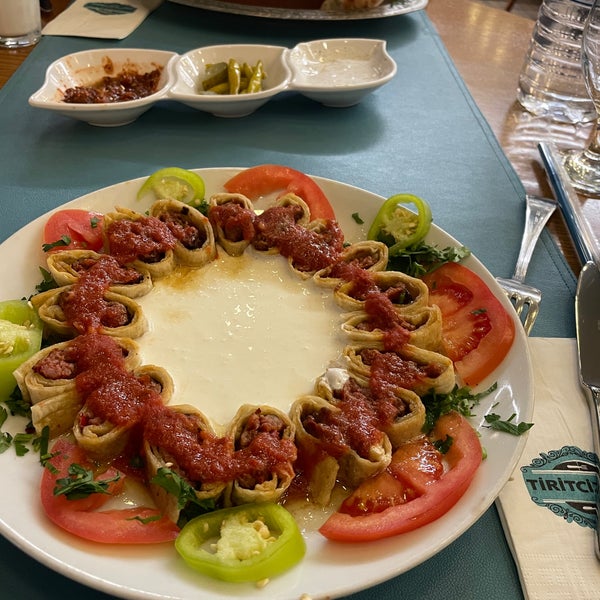 Foto diambil di Tiritcizade Restoran Konya Mutfağı oleh İsa pada 3/24/2023