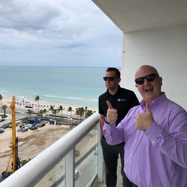 Foto tomada en Hilton Fort Lauderdale Beach Resort  por Jesse C. el 5/29/2018
