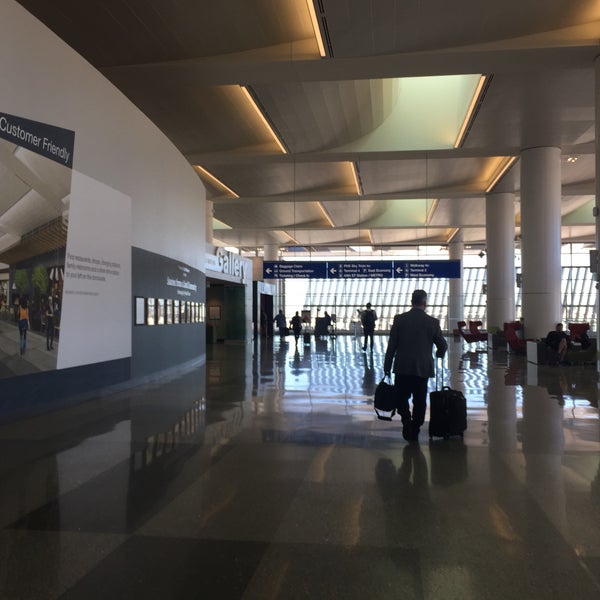 1/23/2018にClive R.がフェニックス・スカイハーバー国際空港 (PHX)で撮った写真