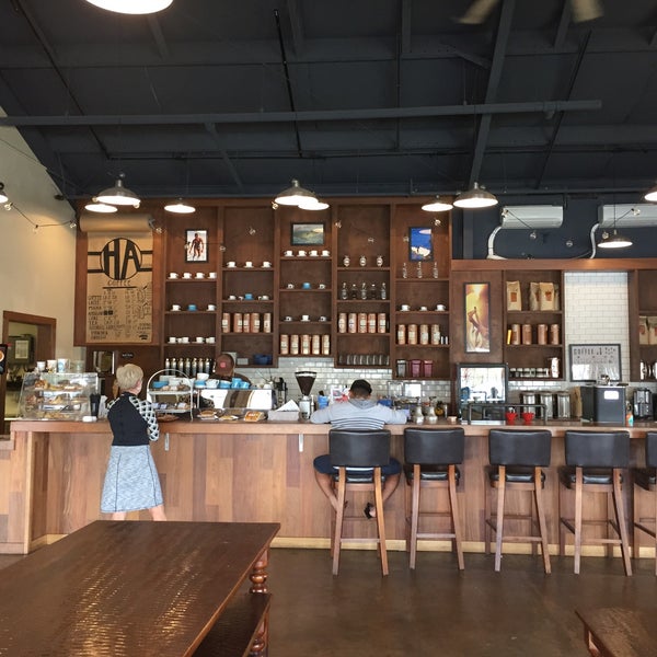 4/6/2016にjenniferがHa Coffee Barで撮った写真