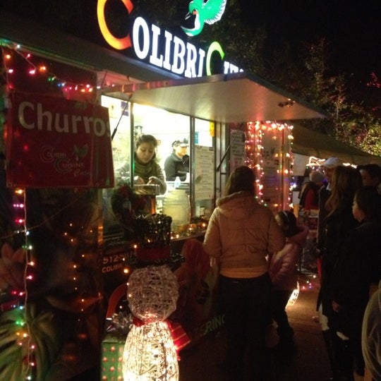 Foto scattata a Austin Trail of Lights da Candy S. il 12/23/2012