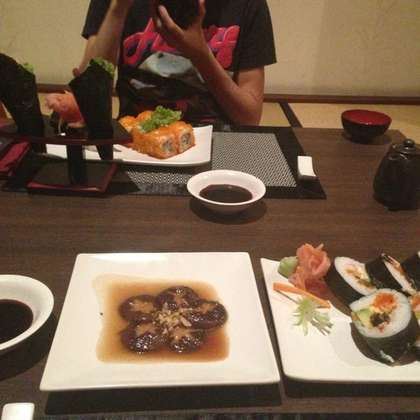 Das Foto wurde bei Samurai restaurant von Katya O. am 8/8/2013 aufgenommen