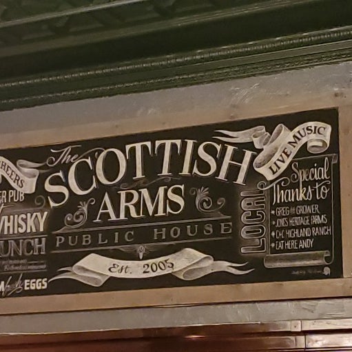 รูปภาพถ่ายที่ Scottish Arms โดย REK เมื่อ 2/1/2023