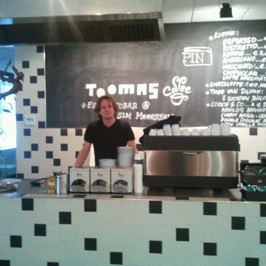 10/24/2012 tarihinde Martijn S.ziyaretçi tarafından Toomas Espressobar'de çekilen fotoğraf