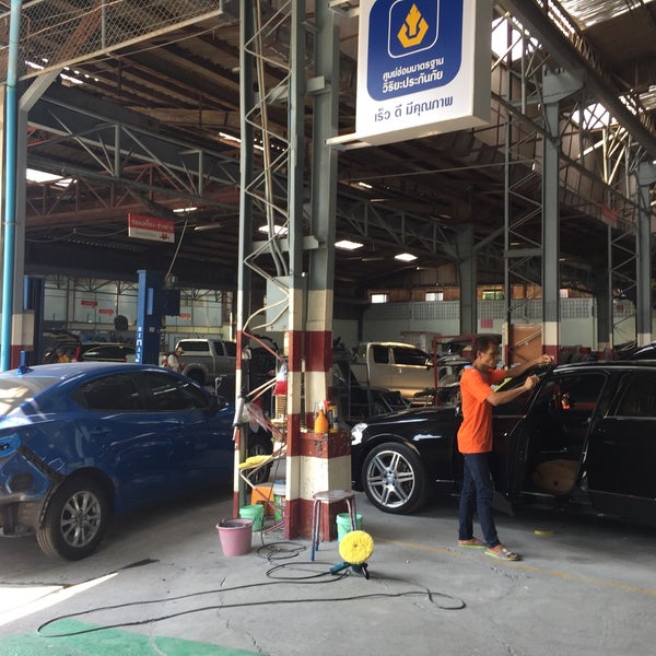 красивый гараж. гараж в паркинге. кастом гараж 67. гараж банг. Garageband гитара.