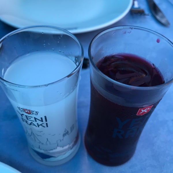 Foto scattata a Çapari Restaurant da Hasan C. il 8/13/2019