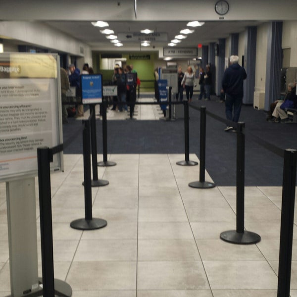 YoungstownWarren Regional Airport (YNG) Airport