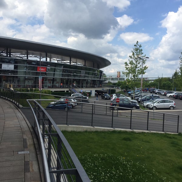 Oakley Factory Outlet in Wolfsburg