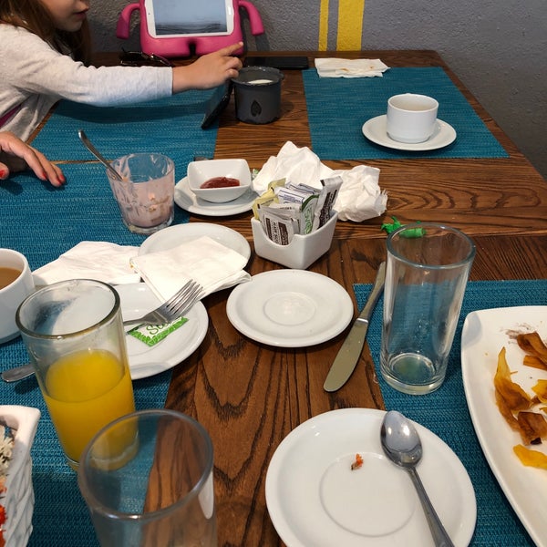 5/26/2019 tarihinde ᴡ S.ziyaretçi tarafından Cinco Cocina Urbana'de çekilen fotoğraf