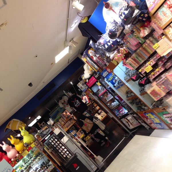 Photos At ヴィレッジヴァンガード マルイシティ上野店 Now Closed Bookstore In 上野