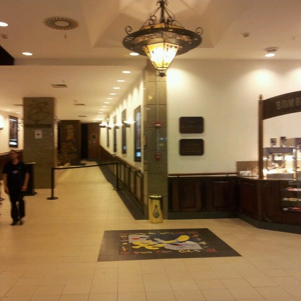 Cinema Arcoplex Del Paseo Movie Theater in Fortaleza