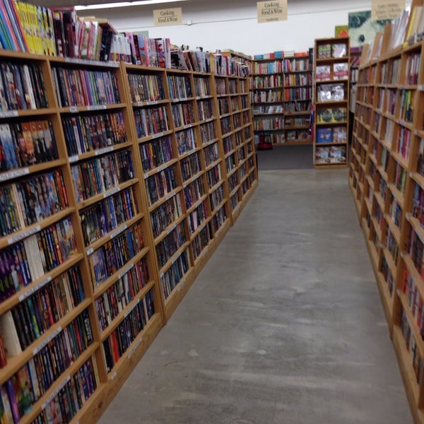 Half Price Books Appleton, WI
