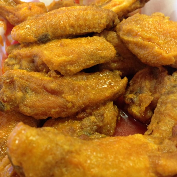 Adams Pizza And Wings Pizza Place in Tolleson