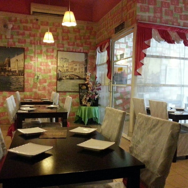 Ресторан маленькая италия. Ресторан маленькая италия. Little italy, санкт-петербург. Little italy ресторан спб. Санкт петербург траттория little italy.