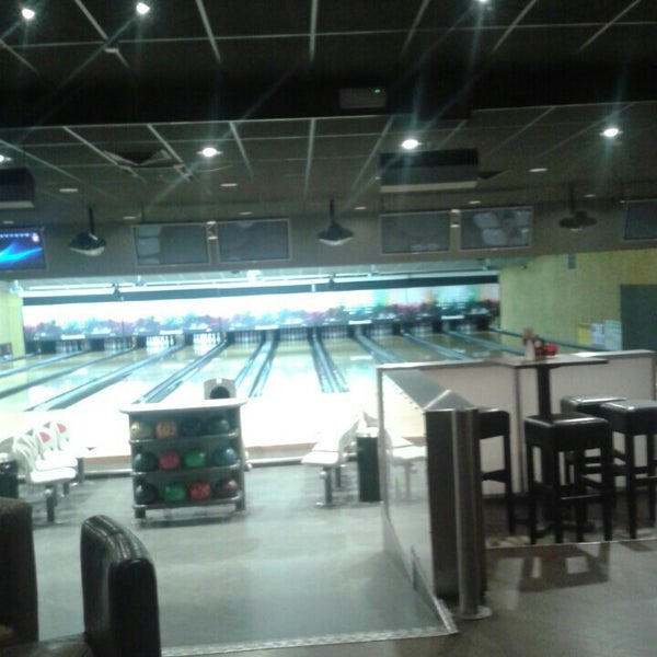 Photo taken at Bowling Themis by Justin D. on 12/23/2015
