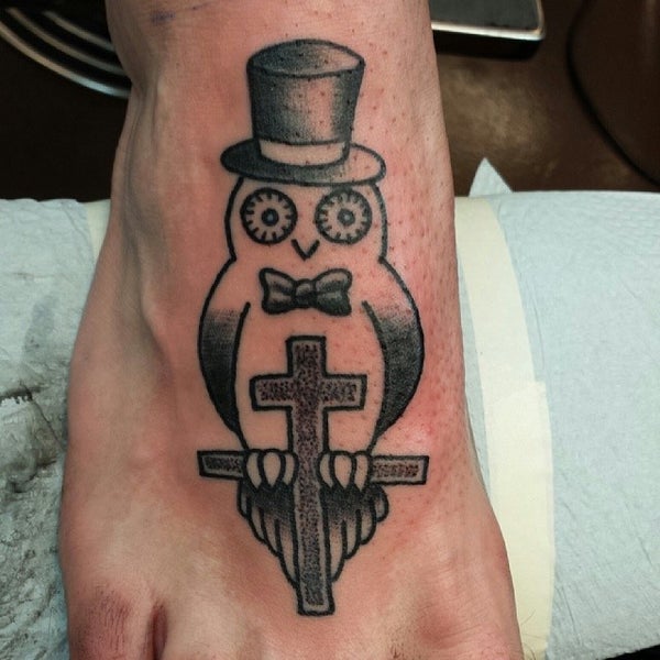 Photo taken at HOWL Gallery/Tattoo by Andy H. on 2/23/2014