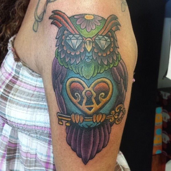 Photo taken at HOWL Gallery/Tattoo by Andy H. on 2/27/2014