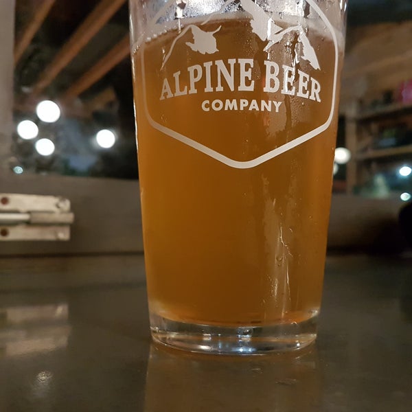 Foto tirada no(a) Alpine Beer Company por Johan W. em 1/17/2019