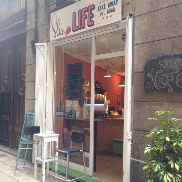 9/16/2014 tarihinde Анастасия Р.ziyaretçi tarafından Slice of Life Coffee Bar'de çekilen fotoğraf
