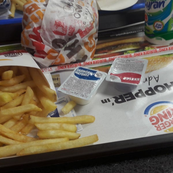 Foto tirada no(a) Burger King por Emre T. em 5/4/2018