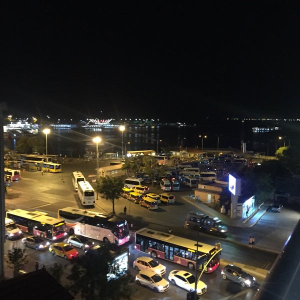 รูปภาพถ่ายที่ Deniz Hotel โดย Harun P. เมื่อ 7/29/2019