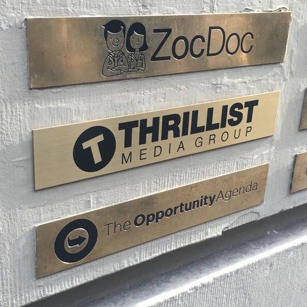 Photo taken at Thrillist HQ by Clément D. on 11/2/2015