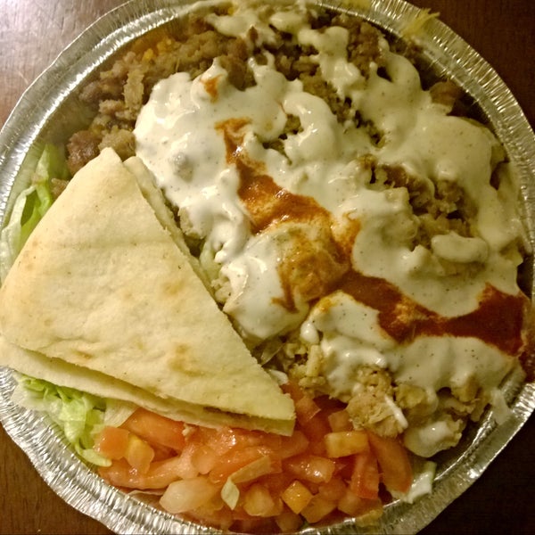Photo taken at The Halal Guys by Dominika M. on 10/3/2015