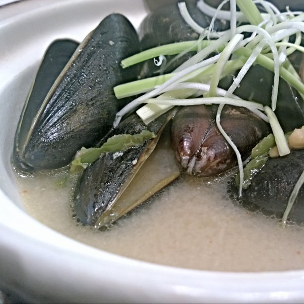 Mussels in the miso broth