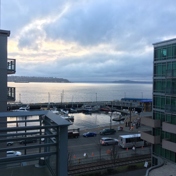 Das Foto wurde bei Seattle Marriott Waterfront von Tian F. am 12/17/2017 aufgenommen