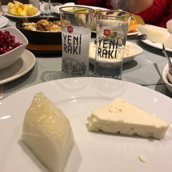 Foto diambil di Buruciye Otel &amp; Restaurant oleh Altuğ K. pada 11/26/2019