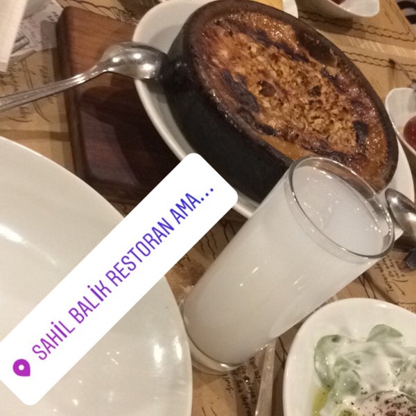 Foto scattata a Sahil Balık Restaurant da Şennur K. il 7/14/2018
