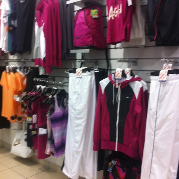 Мегаспорт иваново. Мегаспорт Волгоград Красноармейский район. Мегаспорт Ереван. Совладеьца магазина мега спорт. Наличие магазина Мегаспорт Таганрог.