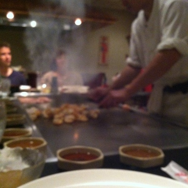 Foto tirada no(a) Fuji Steak House por mike m. em 9/1/2013