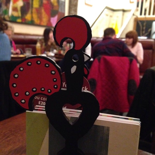 Photo taken at Nando&#39;s by Lina D. on 1/23/2015