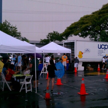 Photo taken at McCully Shopping Center by hawaiiblog on 3/30/2013