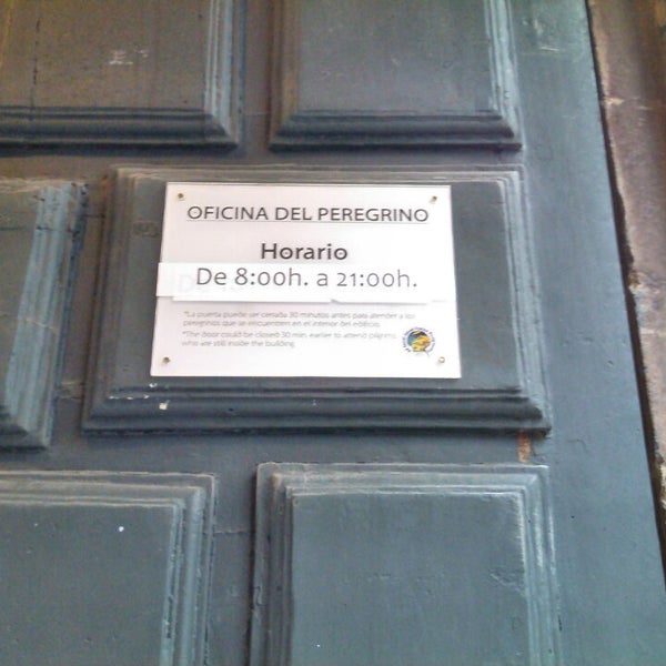 4/2/2014 tarihinde Consigna Oficial d.ziyaretçi tarafından Oficina de Peregrino'de çekilen fotoğraf