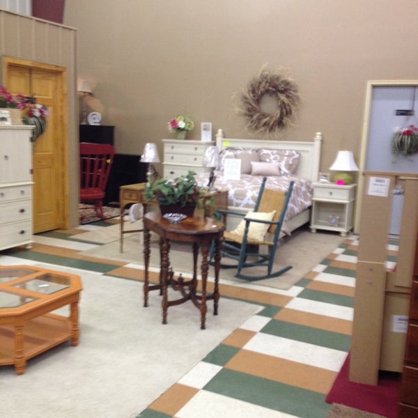 Second Look Consign & Design Furniture and Home Store in Dubuque