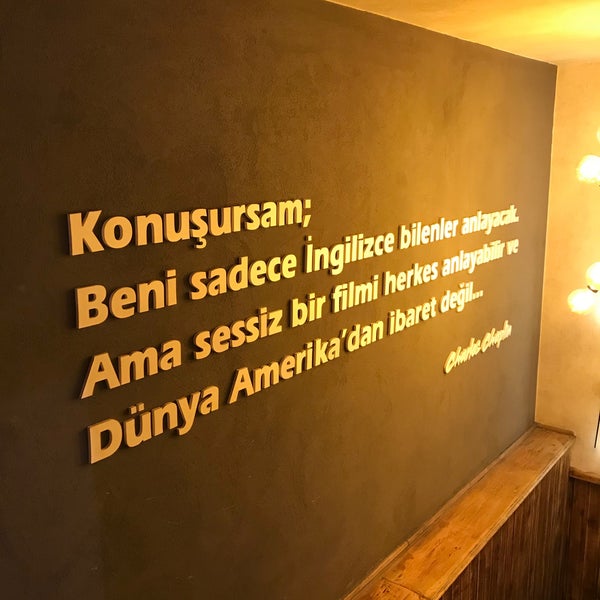 Das Foto wurde bei Su Cafe von Latif 👑 İ. am 1/15/2020 aufgenommen