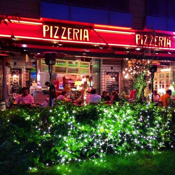 Foto tirada no(a) Pizzacio por Umut S. em 8/11/2014