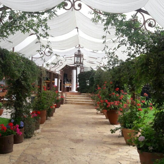 5/14/2016에 Jimena R.님이 Restaurante Jardines De San Cristobal에서 찍은 사진