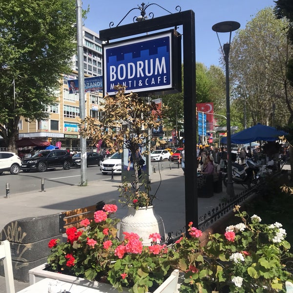 Foto scattata a Bodrum Mantı&amp;Cafe da Julia E. il 4/29/2019