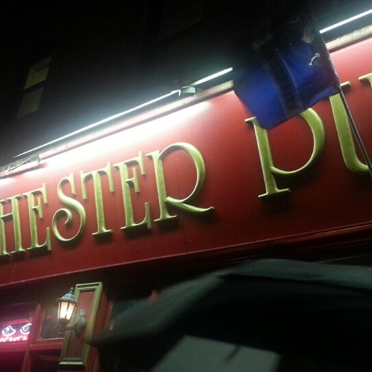 รูปภาพถ่ายที่ Manchester Pub โดย Rafael V. เมื่อ 9/22/2013