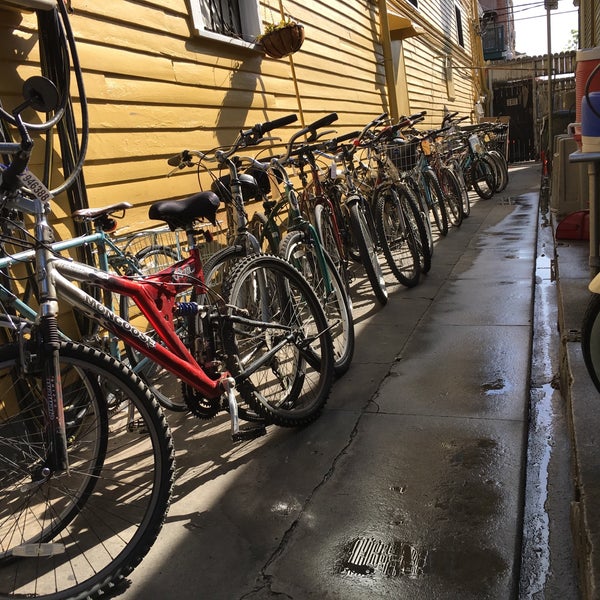 4/9/2016 tarihinde Tim E.ziyaretçi tarafından Bicycle Michael&#39;s'de çekilen fotoğraf