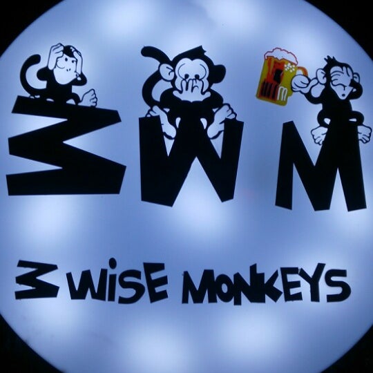Foto tirada no(a) 3 Wise Monkeys por Neha B. em 4/11/2014