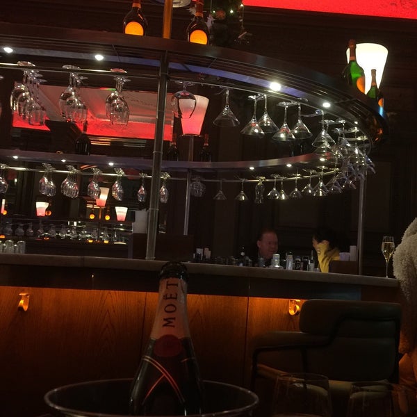 12/5/2015에 Kaya İ.님이 Catch Champagne Bar &amp; Lounge에서 찍은 사진