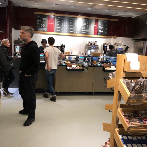 Photo taken at Pret A Manger by Abraham S. on 4/15/2019
