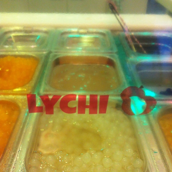 Lychi popping bobas are the best Choice in my Opinion :) Love this Place!