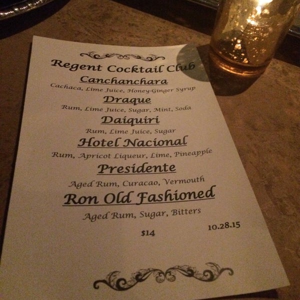 10/29/2015に♑️がThe Regent Cocktail Clubで撮った写真